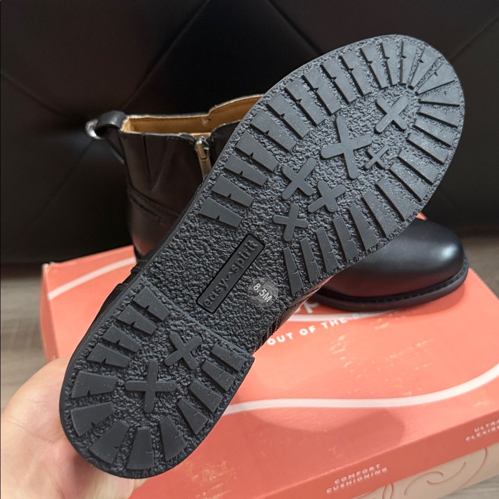 Easy Spirit Black Ankle Booties - Picture 6 of 9